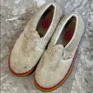 Fur Rainbow Vans OFF THE WALL